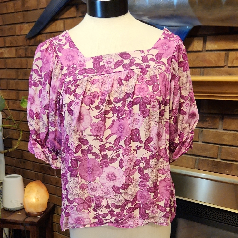 Karen Kane Purple Floral Blouse Pullover Cropped Sheer Lightweight Easter Spring